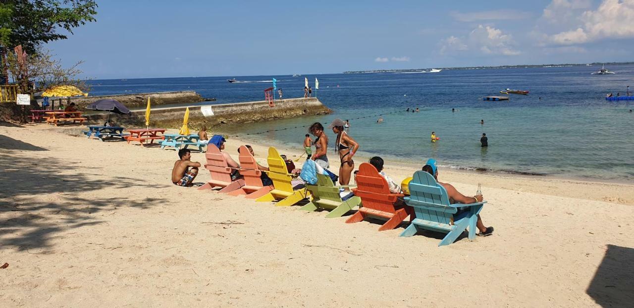 Mactan Newtown Condo With Garden And Ocean View 8Newtown Blvd Мактан Екстериор снимка