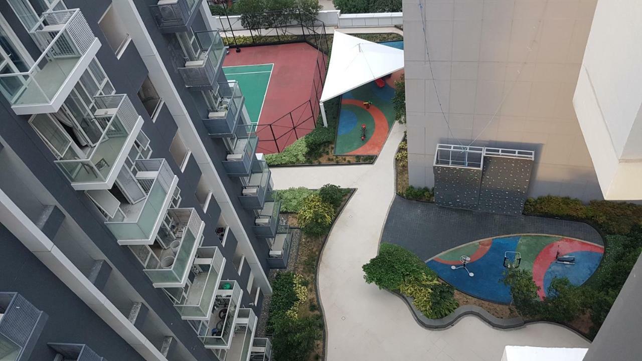 Mactan Newtown Condo With Garden And Ocean View 8Newtown Blvd Мактан Екстериор снимка